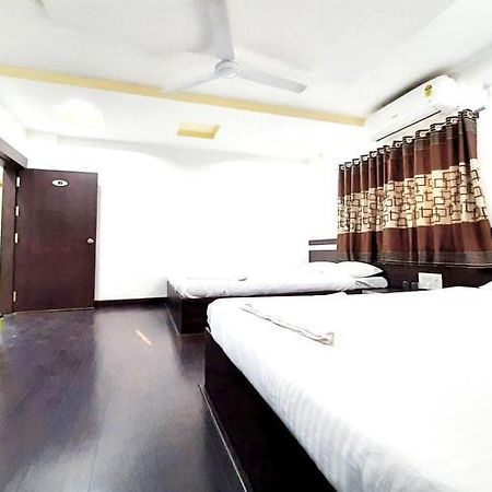 Hotel United House Shirdi Zewnętrze zdjęcie